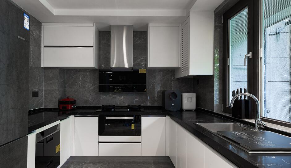 How about the effect of black marble slabs for kitchen？