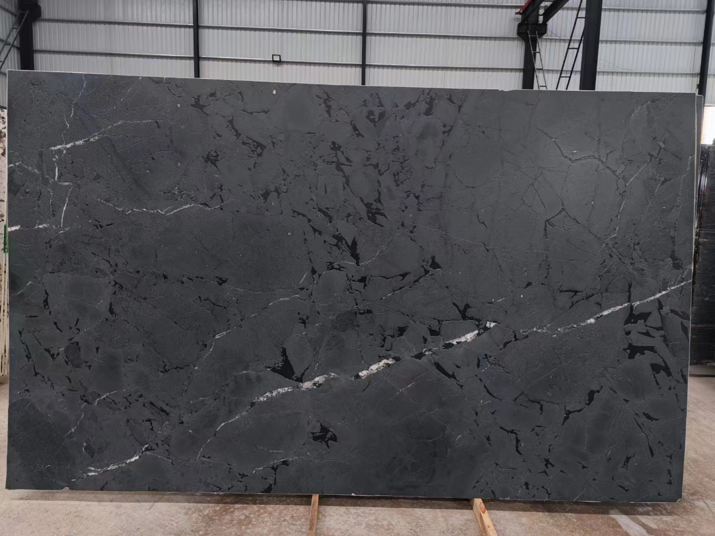 Omega Black Quartzite