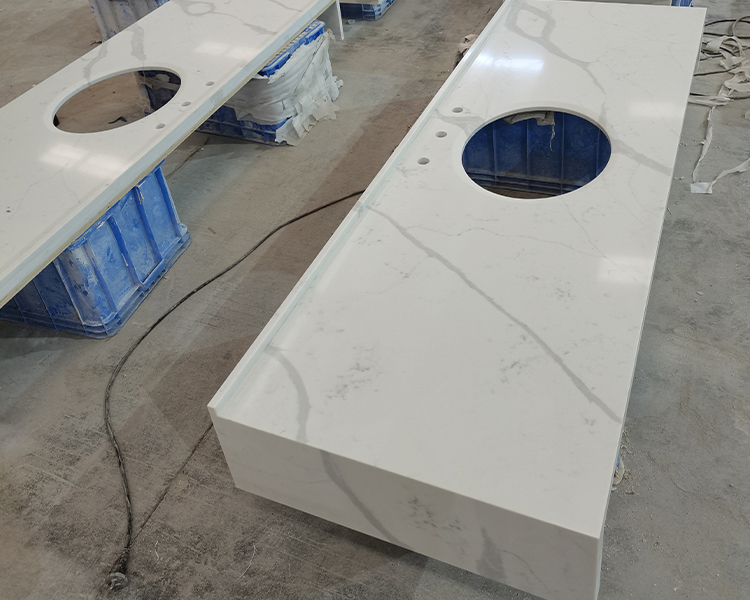 5077 Calacatta Vagli Artificial Quartz Kitchen White Countertop