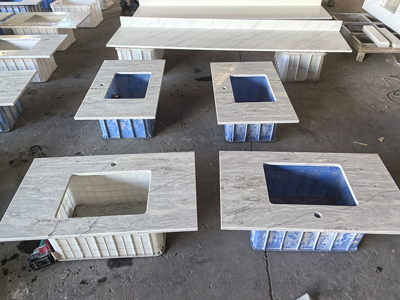 6037 Matterhomn Quartz Slabs