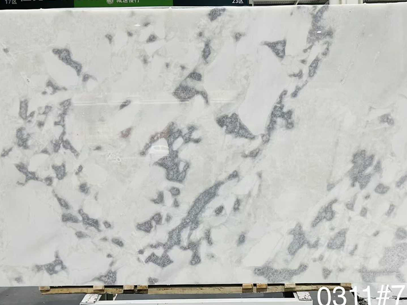 Premium Namibia Grand White Marble Slab & Tlies for Wall/ Flooring