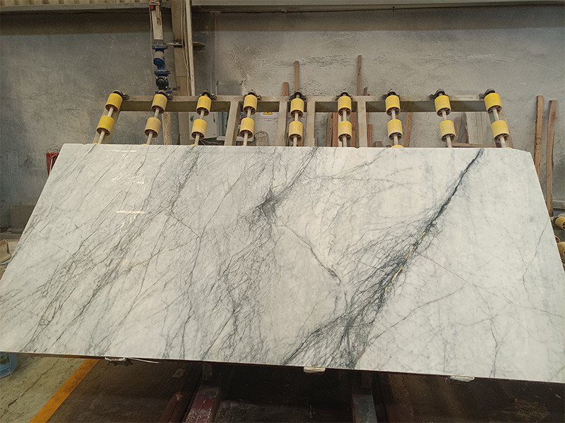 18mm Brazil Zermatt White Marble Slab & Tiles For Interior Wall / Floor