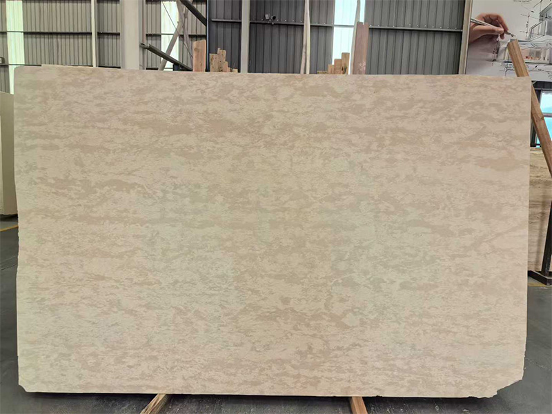 Bulgaria Vratsa Beige Limestone Slabs & Tiles For Flooring / Wall Cladding