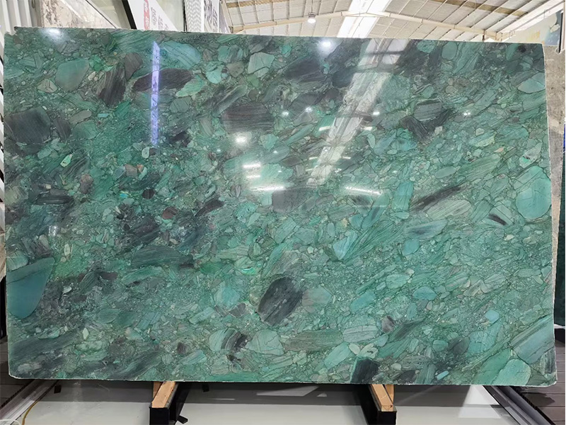 Brazil Backlit Jungle Jewel Quartzite Slab for Walls Cladding