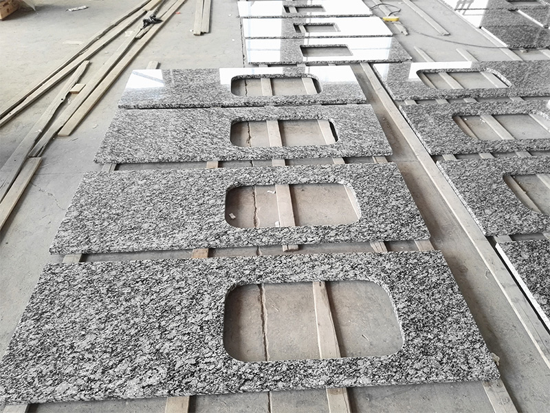 Custom Spray White Granite Countertops for Kitchen