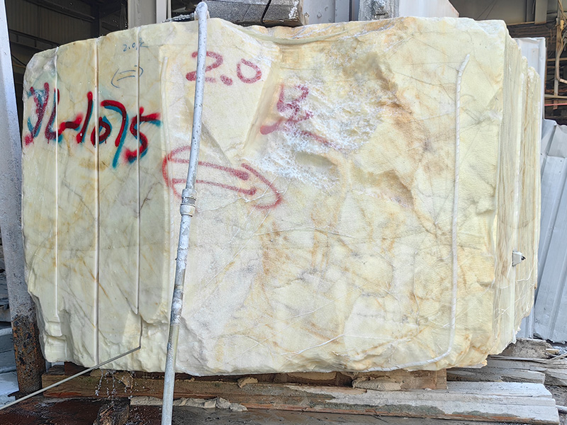 Golden Lux Marble Slabs & Tiles for Feature Wall/ Staircase/ Countertops/ Island