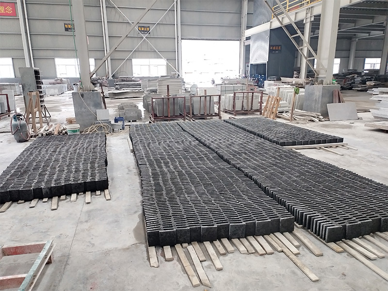 Hainan Black Travertine Slabs and Tiles for Flooring/ Wall / Countertops