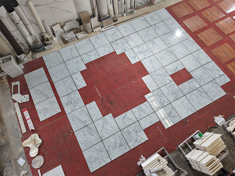 Italy Carrara White Marble Tiles for Interior Wall / Flooring