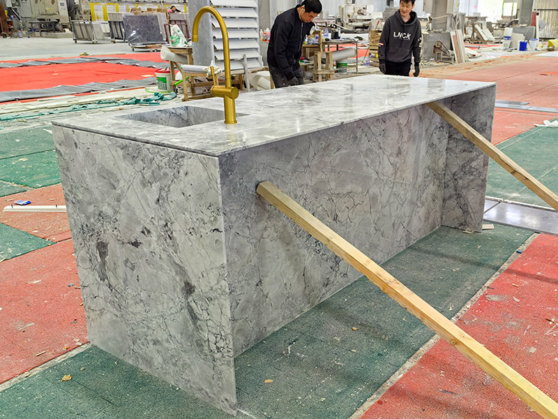 Custom Super White Quartzite Cabinet Countertops for Kitchen