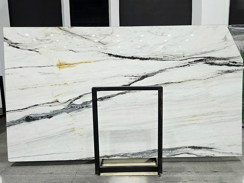 China New Panda White Marble Slab Supplier