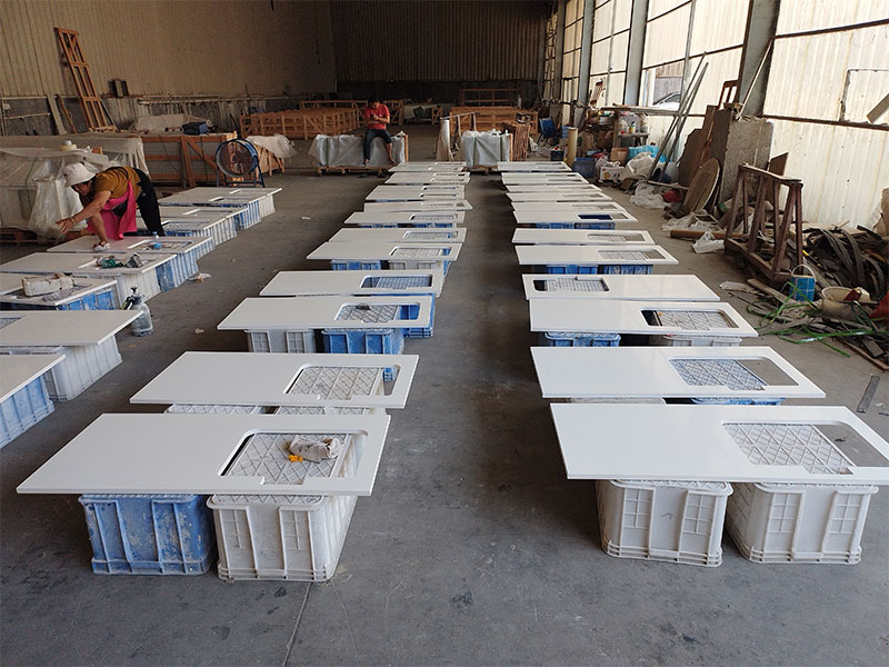 2002 Pure White Quartz Slabs Countertops Factory