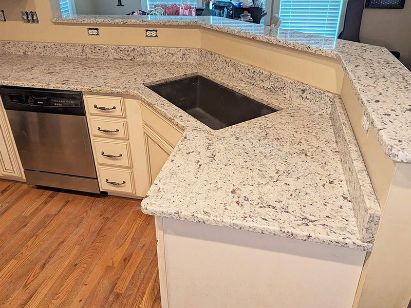 Brazil White Ornamental Granite Countertop for Kitchen / Bathroom