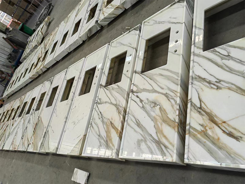 Italy Calacatta Gold Marble Slab Supplier, Stone Project Solution Provider