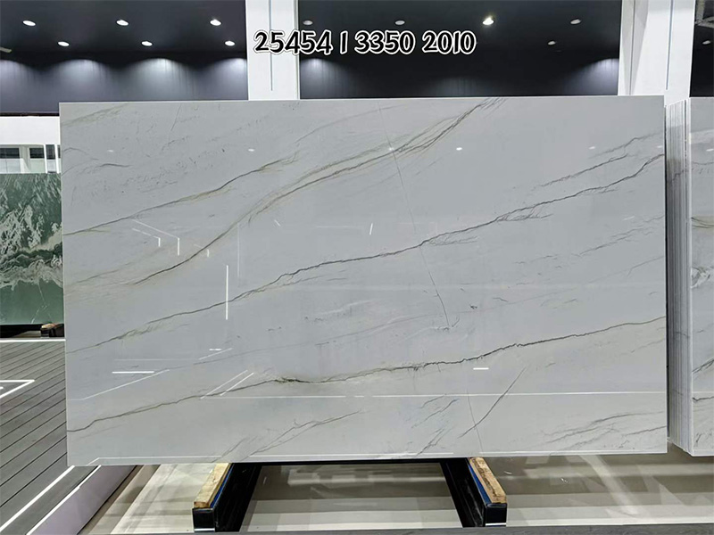 White Montreal Quartzite Slab for Countertops/ Feature Wall