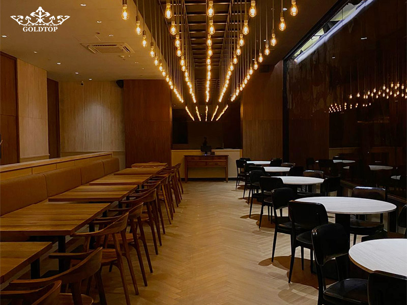 For a restaurant project in the United States, Vein Cut White Wood Marble was used for wall decoration.