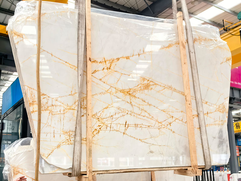 New Spider Gold Marble Slabs Supplier