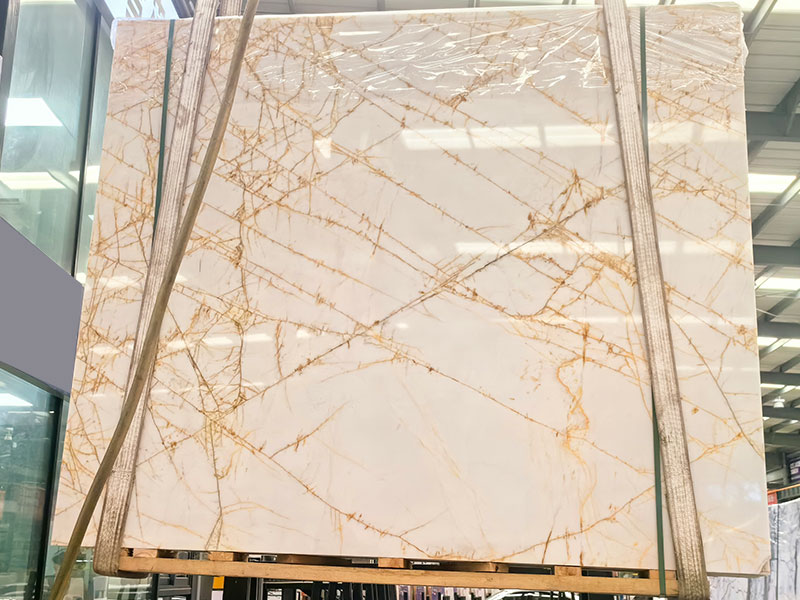 New Spider Gold Marble Slabs Supplier