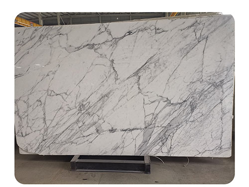 What is the difference between Statuary marble and Calacatta White marble?